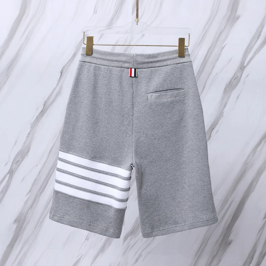 ：116（TB ） THOM BROWNE . TB Factory Same Style TB TB ：Dark Gray/Light Gray/Navy Blue/Black Size：0/1/2/3/4